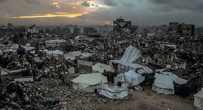 صور لمخيمات اللجوء المكتظة في غزة.