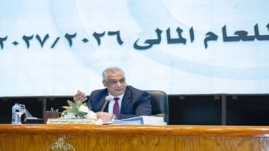 صورة تجمع الدكتور مهندس صلاح سليمان جمبلاط وزير الدولة للإنتاج الحربي مع كبار مسؤولي الوزارات المعنية، خلال ترؤسه لاجتماعات الجمعيات العامة لمناقشة الموازنة التخطيطية للشركات والوحدات التابعة.