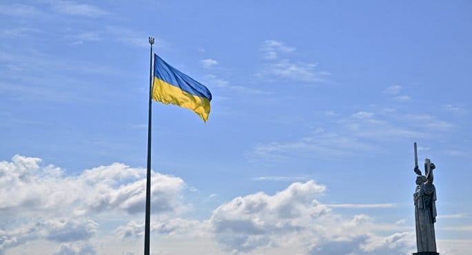 صورة تعبيرية لقوات أمن أوكرانية خلال عملية مداهمة.