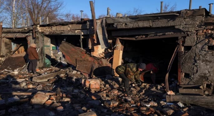 صورة تعبيرية لنساء وأطفال في أوكرانيا