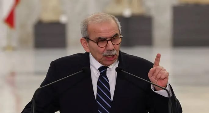 صورة لرئيس مجلس الوزراء اللبناني تمام سلام خلال إلقائه كلمة.