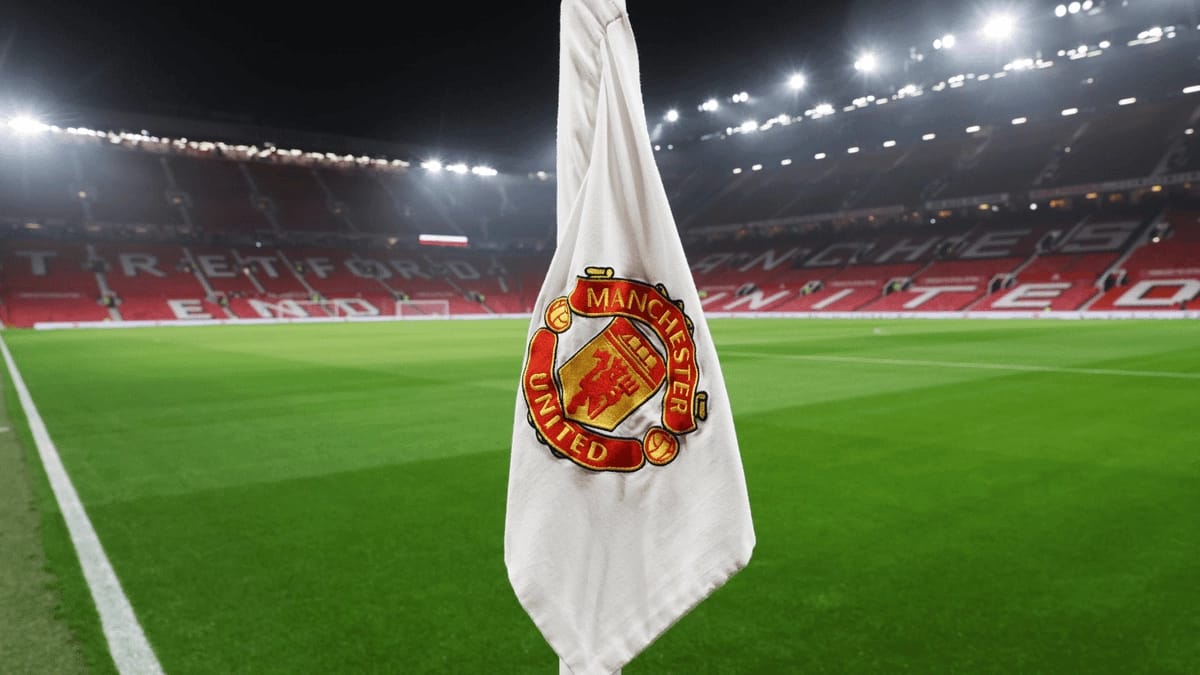 مانشستر يونايتد يحقق أرباحاً فصلية رغم تراجع الإيرادات.. وتكاليف قياسية للديون