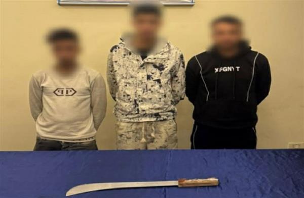 خلاف مروري يتحول إلى جريمة في الجيزة.. سائق يطعن ويُسرق تحت جنح الظلام