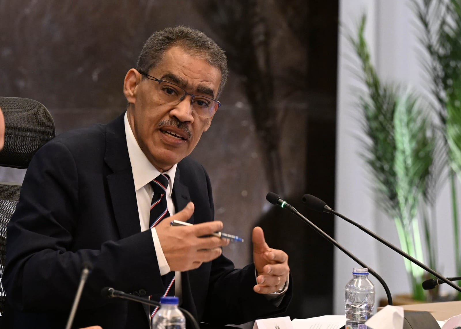 وزير الدولة للإعلام عن الراحل فهمي عمر: أستاذ بارز في فنون العمل الإذاعي