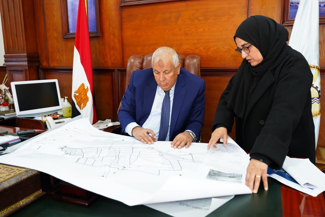 محافظ مطروح يعتمد تحديث المخطط الاستراتيجي لمدينة الحمام| صور