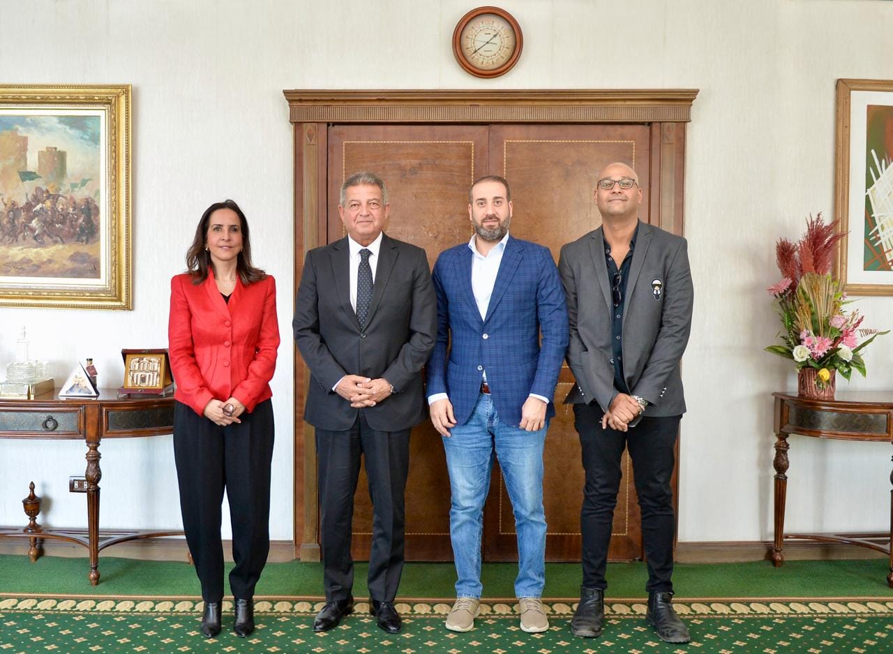 رئيس المجلس الأعلى للإعلام يلتقي وفد قناة "الغد"