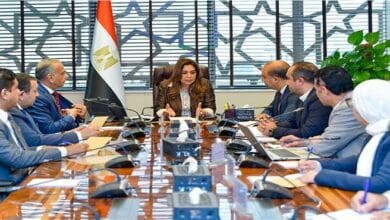 منال عوض : إصدار التصاريح لتداول المخلفات الخطرة خلال 15 يوماً