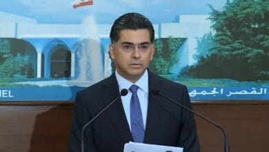 وزير الإعلام اللبناني: لا نقاش في الحكومة بشأن تهديدات مطار بيروت أو تأجيل الانتخابات