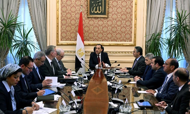 رئيس الوزراء يعقد اجتماعًا لمتابعة موقف توافر مختلف السلع الإستراتيجية