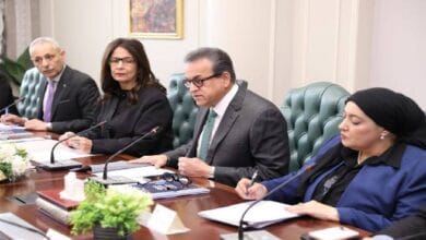 وزير الصحة يستقبل وزيرى الأوقاف والثقافة لبحث توحيد الخطاب التوعوى فى مواجهة القضية السكانية