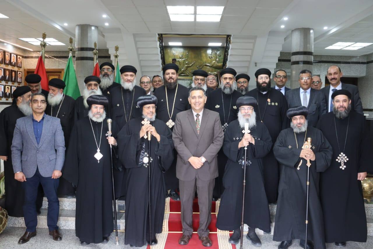 محافظ القليوبية يستقبل وفد مطرانيات الكنيسة القبطية الأرثوذكسية لتهنئته بتوليه مهام منصبه