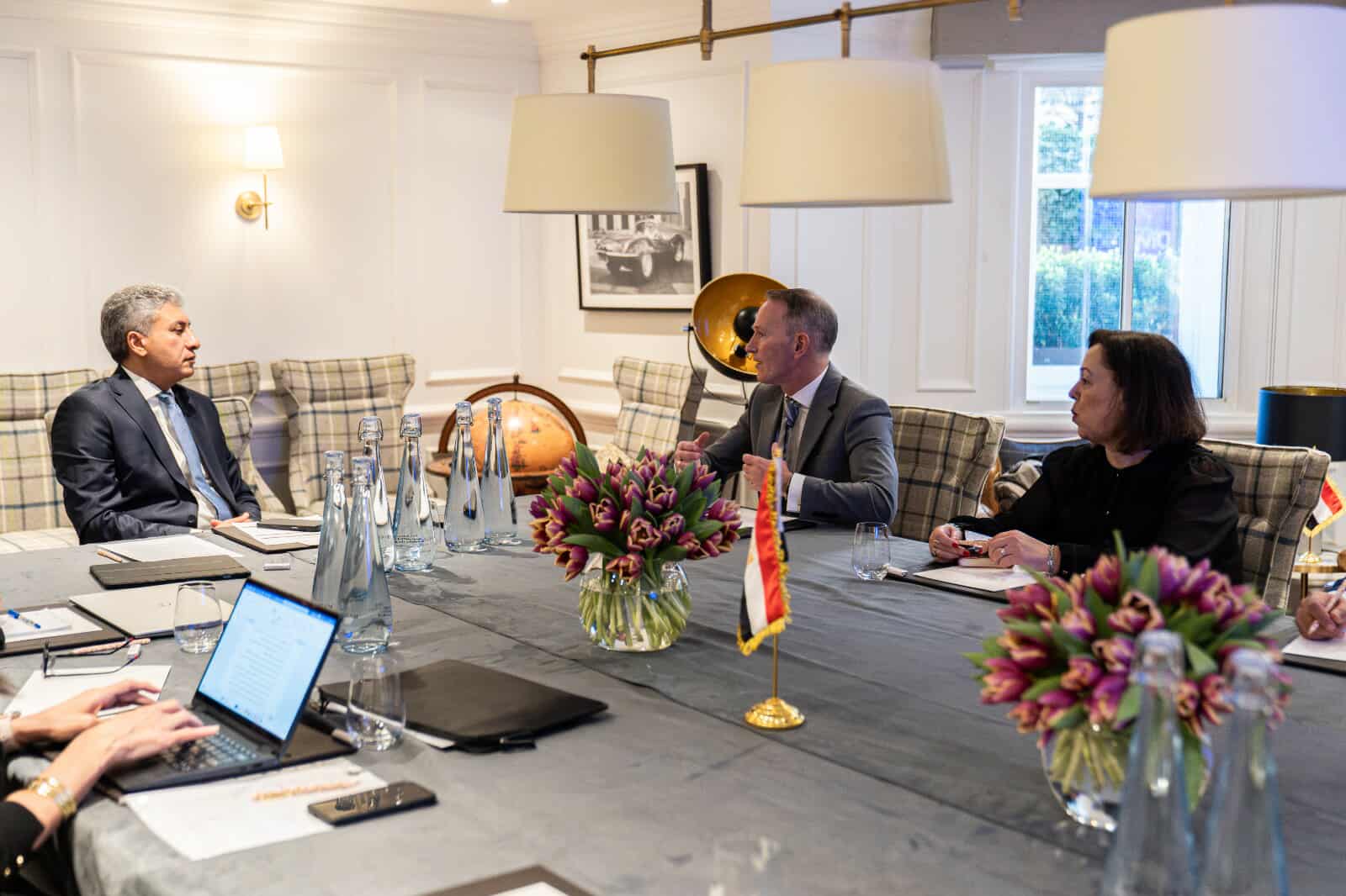 نمو في الحركة الوافدة من لندن.. وخريطة سياحية جديدة تربط القاهرة بالشاطئ في ساعات