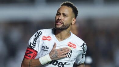 نيمار يدخل التاريخ مع سانتوس ويعزز حظوظه في المشاركة بالمونديال