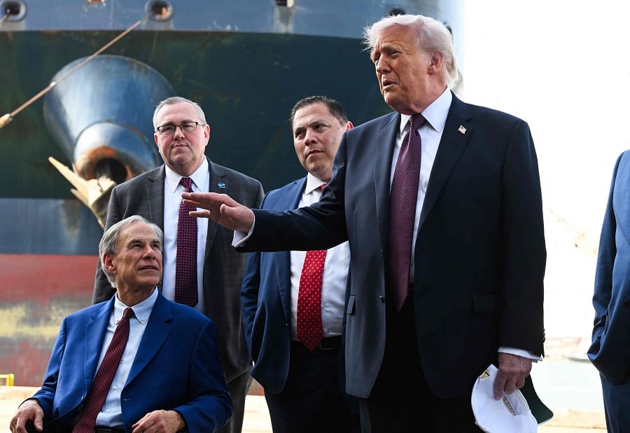 الخارجية الأمريكية: نُكرر دعوتنا للأمريكيين في إيران بالمغادرة فورًا