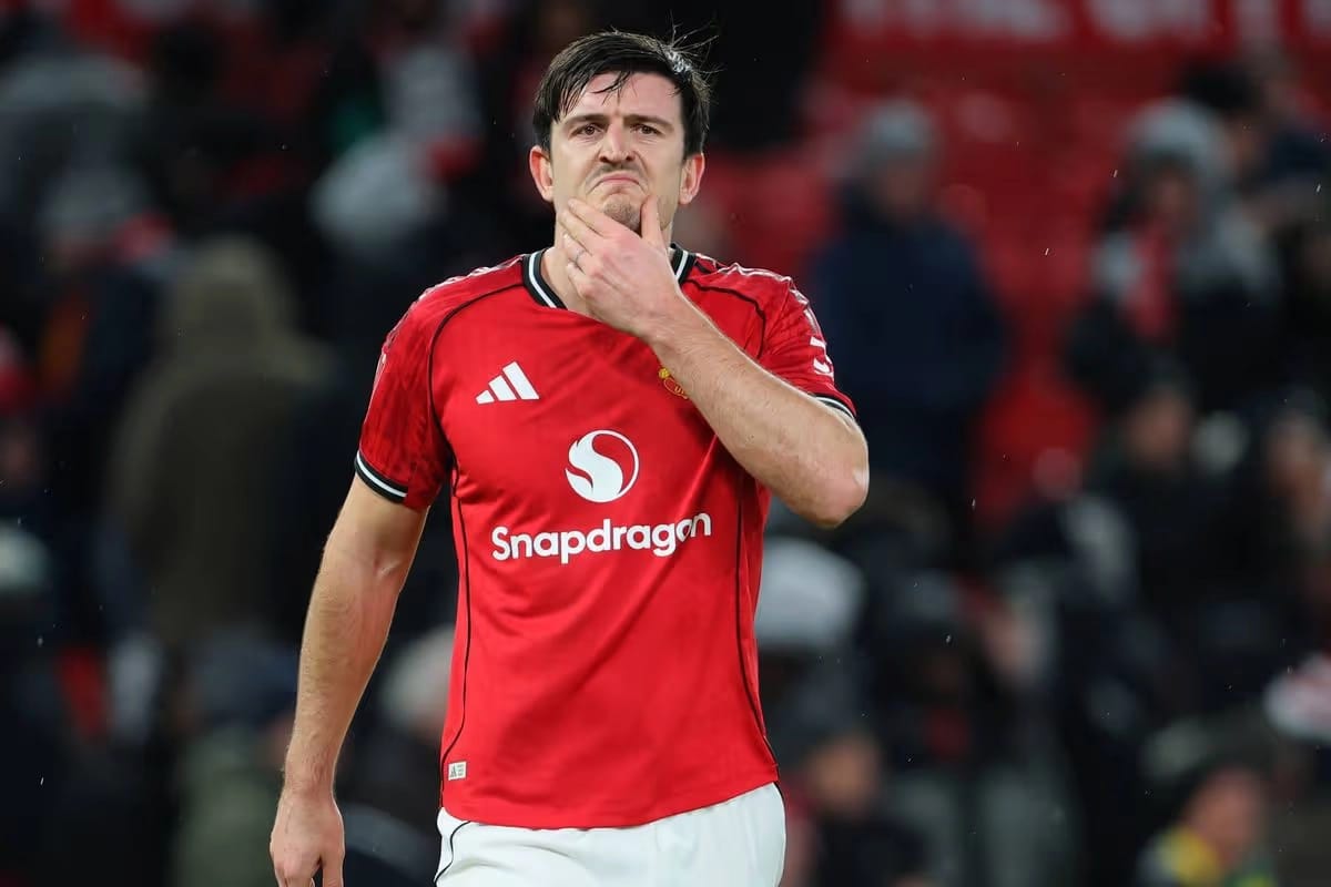 مانشستر يونايتد يقترب من تمديد عقد هاري ماجواير