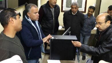 رئيس مياه الفيوم يبحث مع العاملين بقطاع التخطيط سبل تطوير منظومة العمل| صور