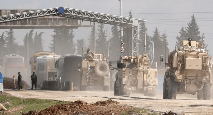 اجتماع لمسؤولين أمنيين عراقيين يناقشون عملية نقل سجناء "داعش".