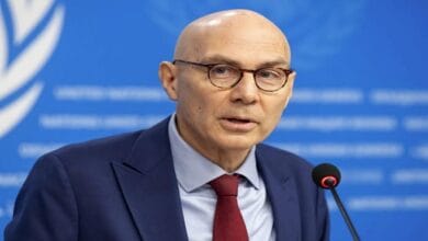 صورة تعبيرية لمفوض الأمم المتحدة لحقوق الإنسان فولكر تورك يتحدث في مؤتمر حول مخاطر الذكاء الاصطناعي.