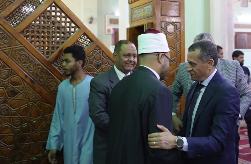 محافظ أسوان يشهد احتفال مديرية الأوقاف بذكرى انتصارات العاشر من رمضان