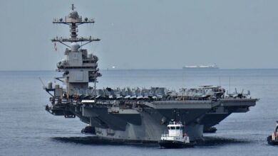 الجيش الإيراني يعلن استهداف حاملة الطائرات الأمريكية لينكولن وقصف ناقلات نفط وقاعدة في الكويت