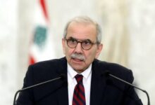 رئيس وزراء لبنان نواف سلام يعلن حظر أنشطة حزب الله العسكرية