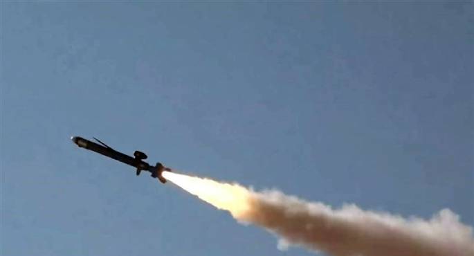 الحرس الثوري الإيراني يعلن استهداف مراكز استخبارات أمريكية ومجمع صناعات للكيان الصهيوني