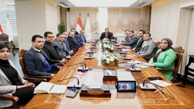 وزير الشباب والرياضة يتابع مع وفد الوكالة الدولية لمكافحة المنشطات الاعتماد النهائي للمعمل المصري