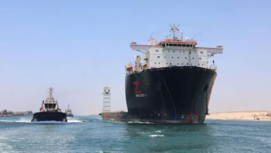 رئيس هيئة قناة السويس: حركة الملاحة منتظمة وتستمر في تقديم خدماتها على مدار الساعة