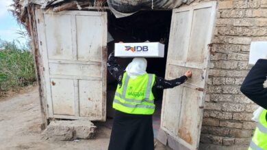 توزيع 445 كرتونة مواد غذائية على الأسر الأولى بالرعاية بقرية الخاشعة 65 في الحامول