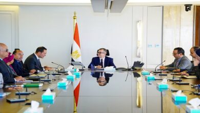 وزير التخطيط ورئيس مركز المعلومات يبحثان تعزيز التعاون في متابعة أداء الحكومة