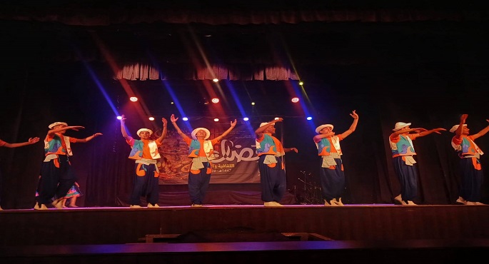 فرقة الحرية للفنون الشعبية تقدم استعراضات فلكلورية سكندرية في ليالي رمضان بقصر ثقافة الأنفوشي