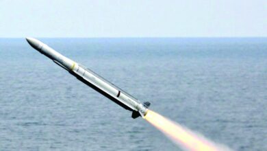 وزارة الدفاع السعودية تعلن اعتراض صاروخي كروز وطائرات مسيرة فوق منطقة جنوب الرياض