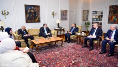 وزير الخارجية يشيد بدور الجهاز المركزي للتنظيم والإدارة في تحديث الموارد البشرية