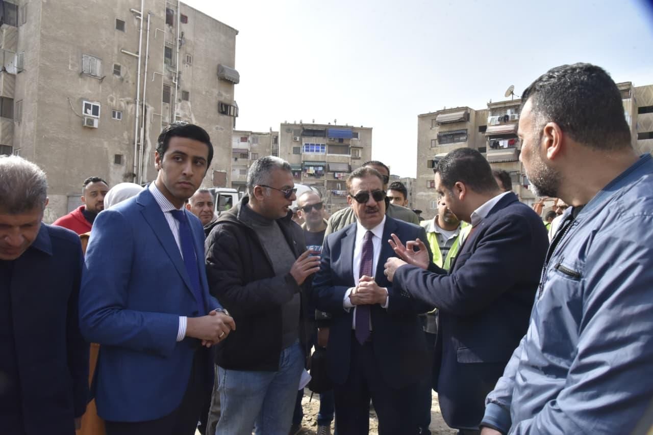 محافظ بورسعيد يوجه بضخ 270 مليون جنيه لتطوير منطقة عمر بن الخطاب