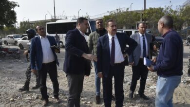 محافظ بورسعيد يتابع إنهاء رفع مخلفات "عمر بن عبد العزيز" ويوجه باستغلال المساحات الخالية