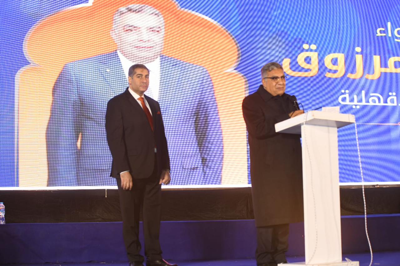 محافظ الدقهلية يشهد احتفالية تكريم حفظة القرآن ويتبرع بـ2.2 مليون جنيه لمستشفى أجا