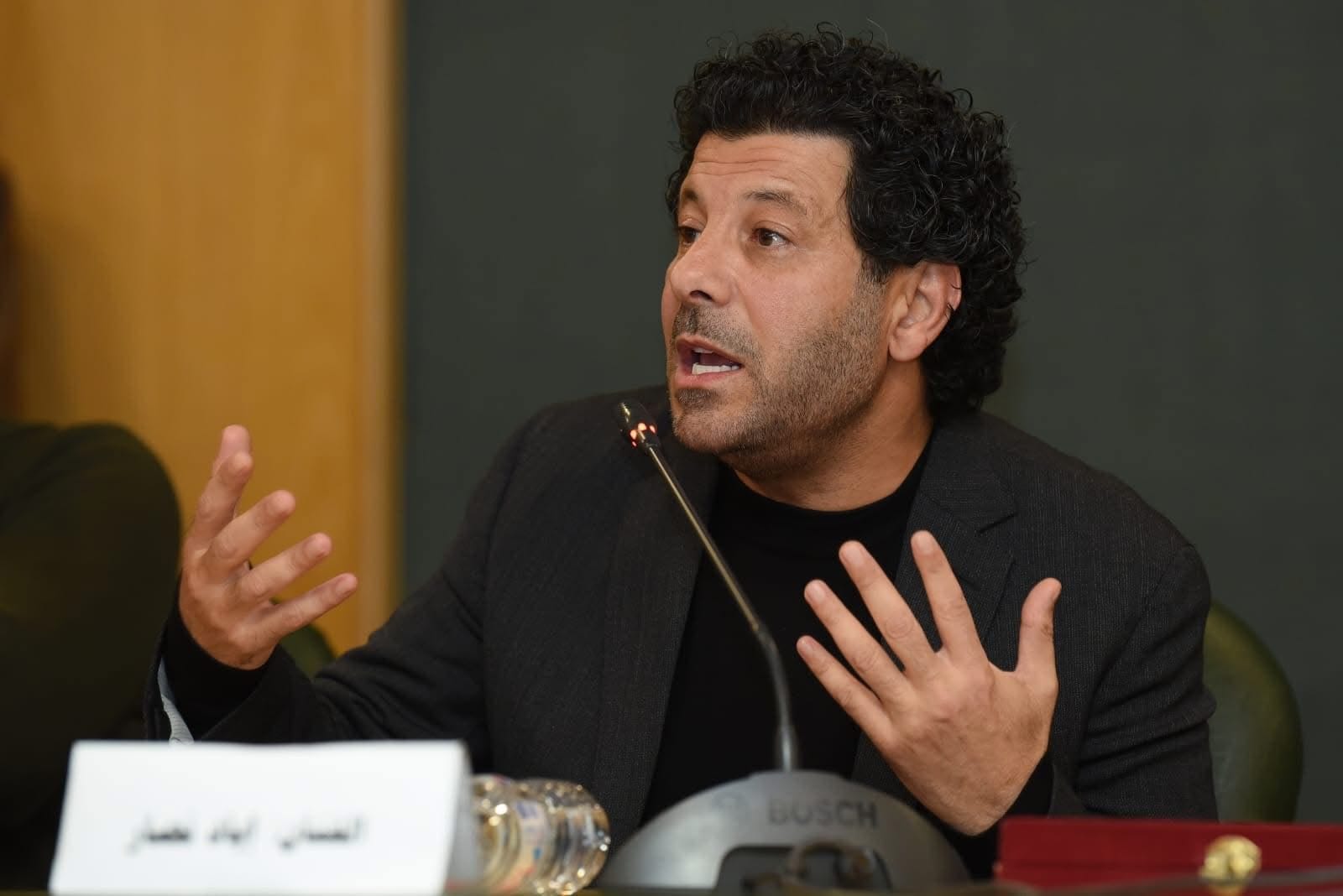 إياد نصار: استعنت بمخزوني الفلسطيني في تجسيد شخصية مسلسل "صحاب الأرض"