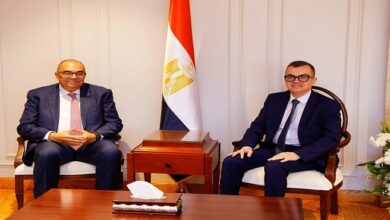 وزير التخطيط أحمد رستم يبحث مع المبعوث الأممي محمود محيي الدين دعم المشروعات التنموية