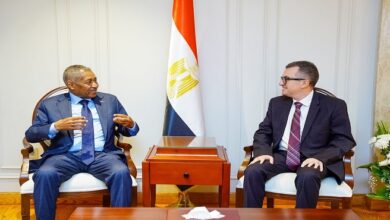 وزير التخطيط يبحث مع السفير السوداني آليات دعم إعادة الإعمار ونقل الخبرات المصرية