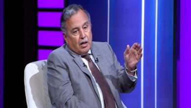 وزير الخارجية الأسبق: استهداف إيران لمواقع بالخليج مخالف للقانون الدولي وخطأ استراتيجي