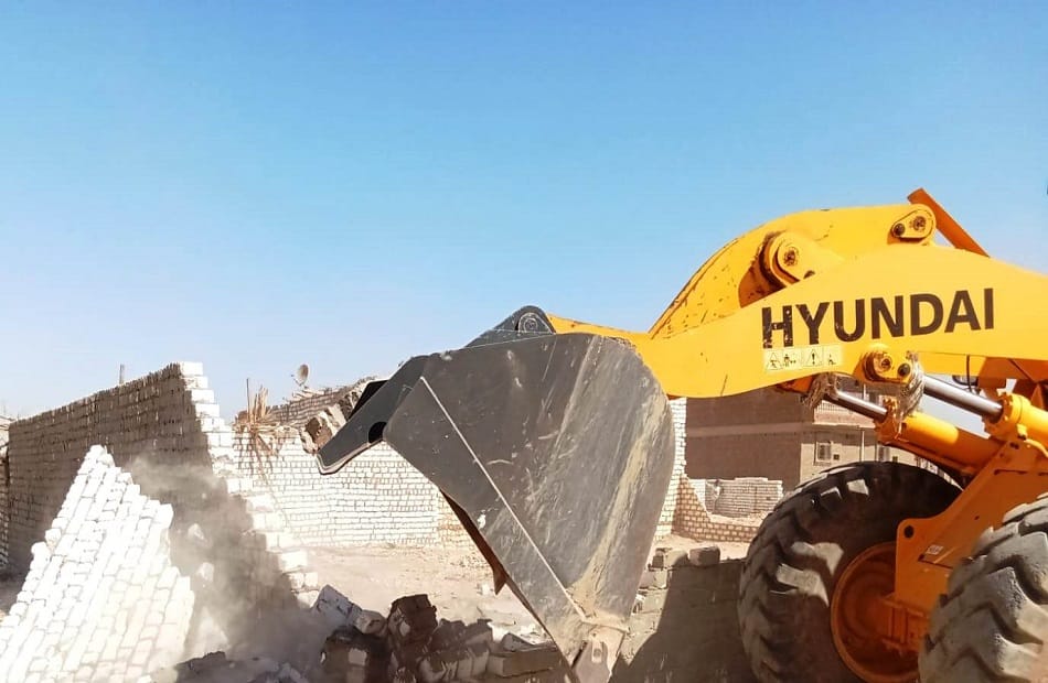 إزالة 1512 تعديًا على أملاك الدولة والأراضي الزراعية بالبحيرة