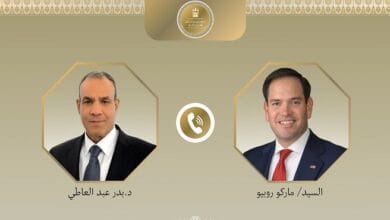 وزير الخارجية يبحث مع نظيره الأمريكي مستجدات الأوضاع الإقليمية