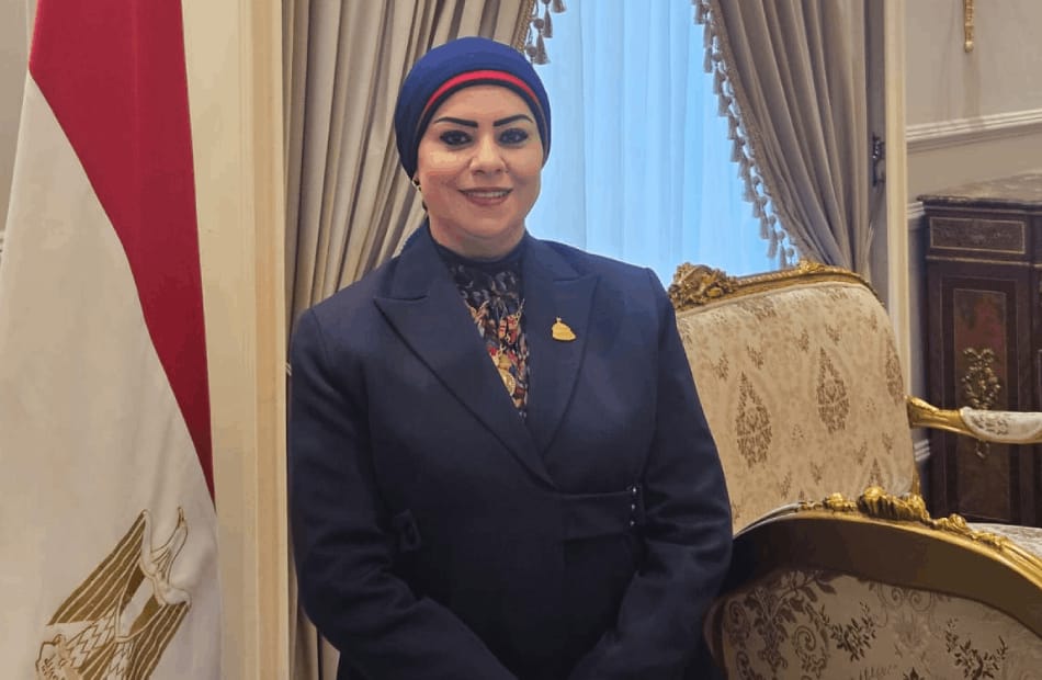 نائبة: كلمة الرئيس بالأكاديمية العسكرية تعكس انحياز الدولة للمواطن