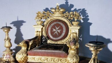 غرامة بحق زائر بمتحف الأرميتاج بعد تلف عرش أثري