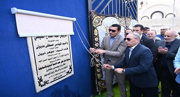 وزير الشباب والرياضة ومحافظ الإسماعيلية يفتتحان أعمال تطوير بمركز التنمية الشبابية