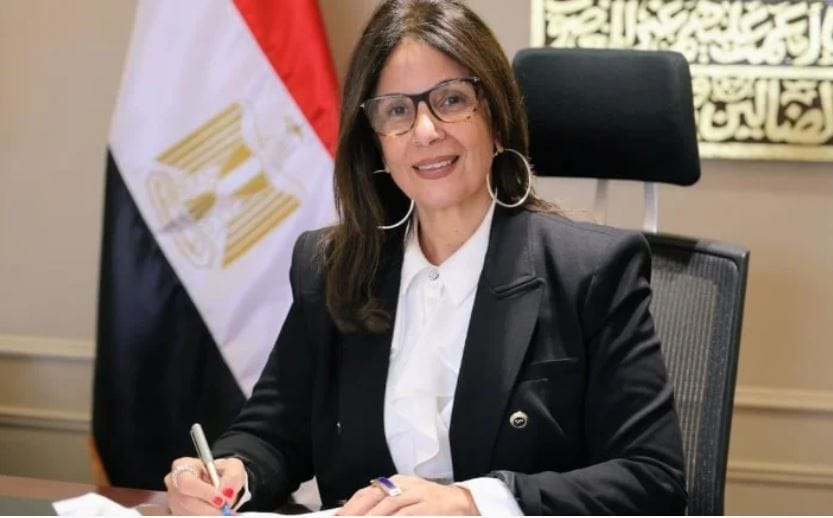 وزيرة الثقافة تفتتح معرض "رمضان كما نعيشه" وتعلن عن مسابقة "تراثي 7"