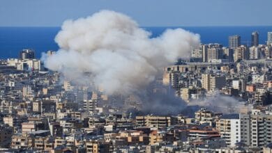 غارات جوية ومدفعية على مناطق لبنانية ومقتل مسعفين