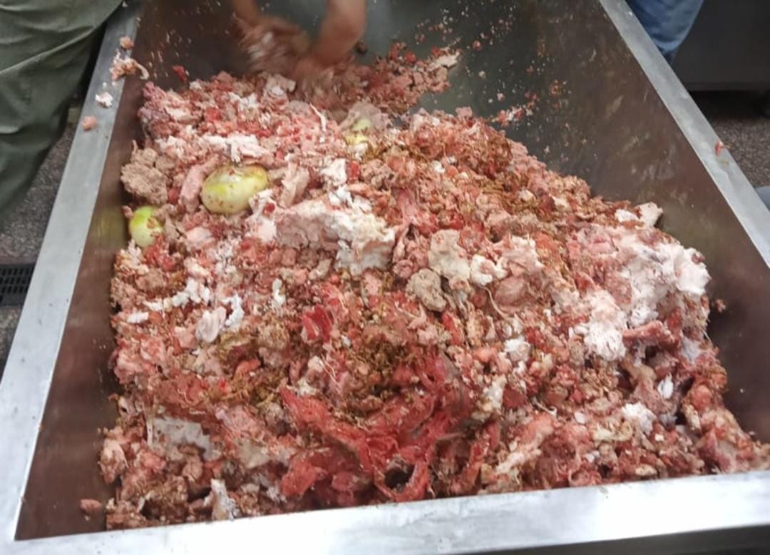 ضبط 20 طن أعلاف ولحوم فاسدة في حملة رقابية بمحافظة المنوفية