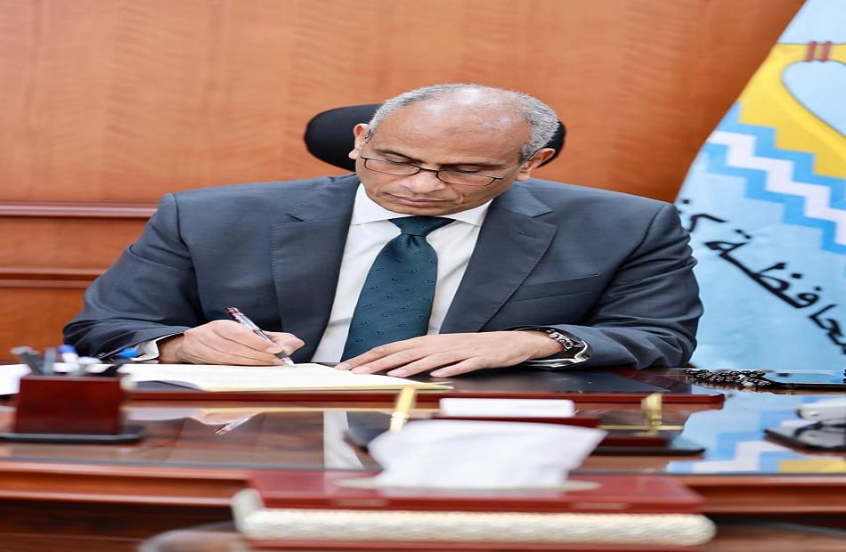 محافظ كفر الشيخ يعتمد التعريفة الجديدة لنقل الركاب ويحذر من استغلال المواطنين