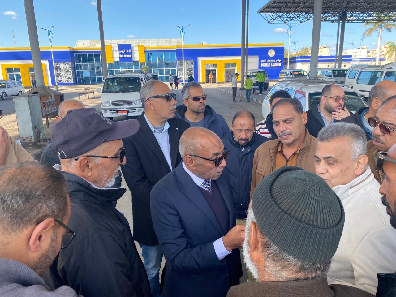 سكرتير عام بورسعيد يتفقد الالتزام بالتعريفة الجديدة للمواصلات